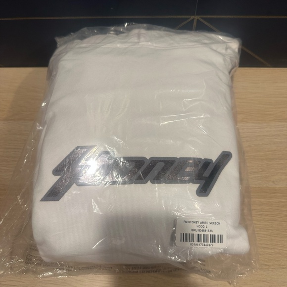 NWT Not Unboxed! Post Malone x Reebok "White Iverson" Anniversary Hoodie LIMITED - Picture 3 of 5
